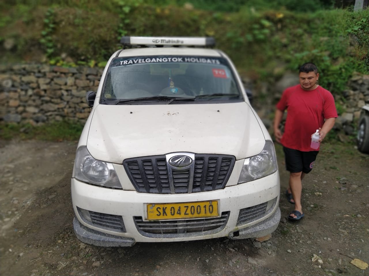 luxury xylo vehicle for sikkim tour